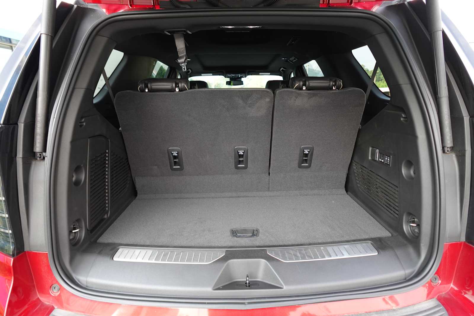 2026 Chevrolet Tahoe Premier - Photo 28