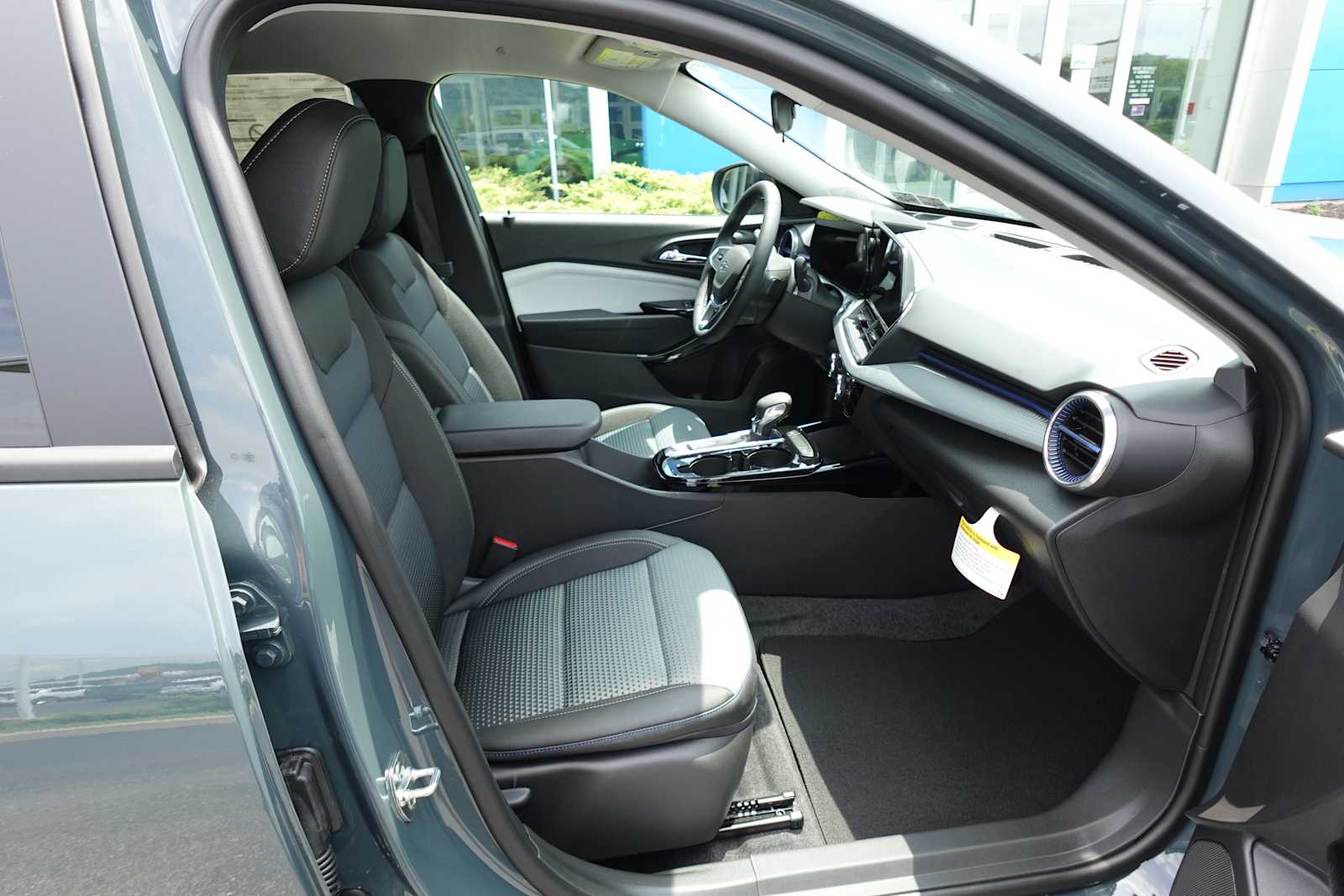 2026 Chevrolet Trax LT - Photo 26