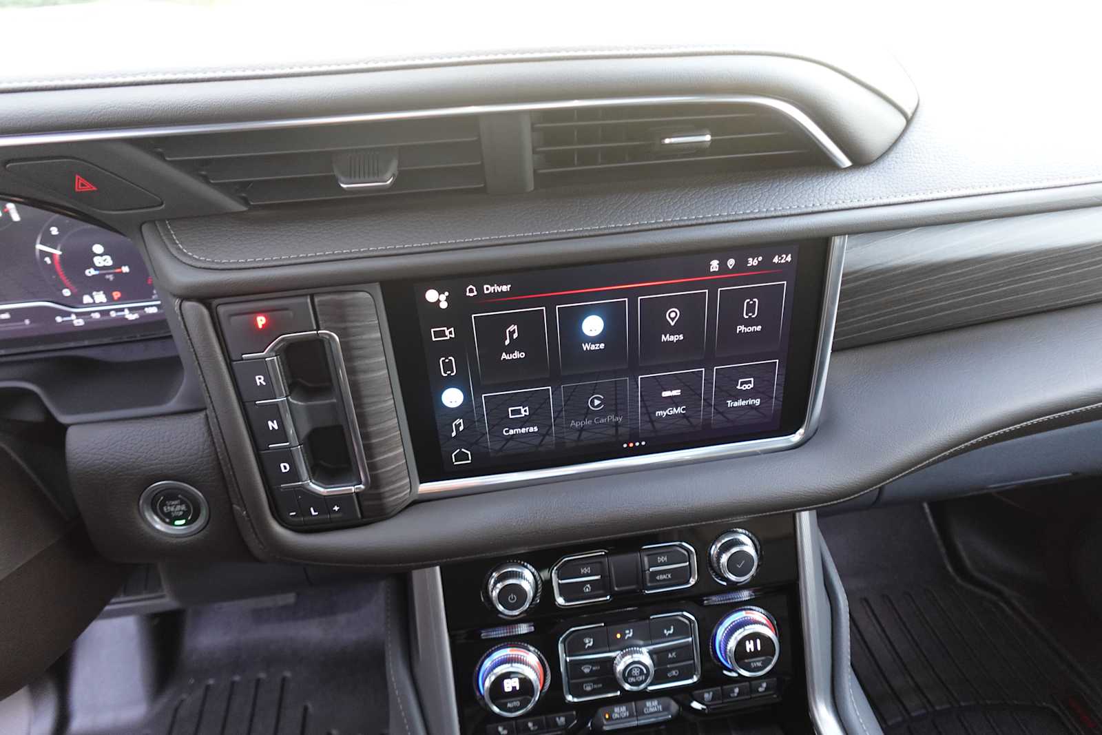 2022 GMC Yukon Denali - Photo 20