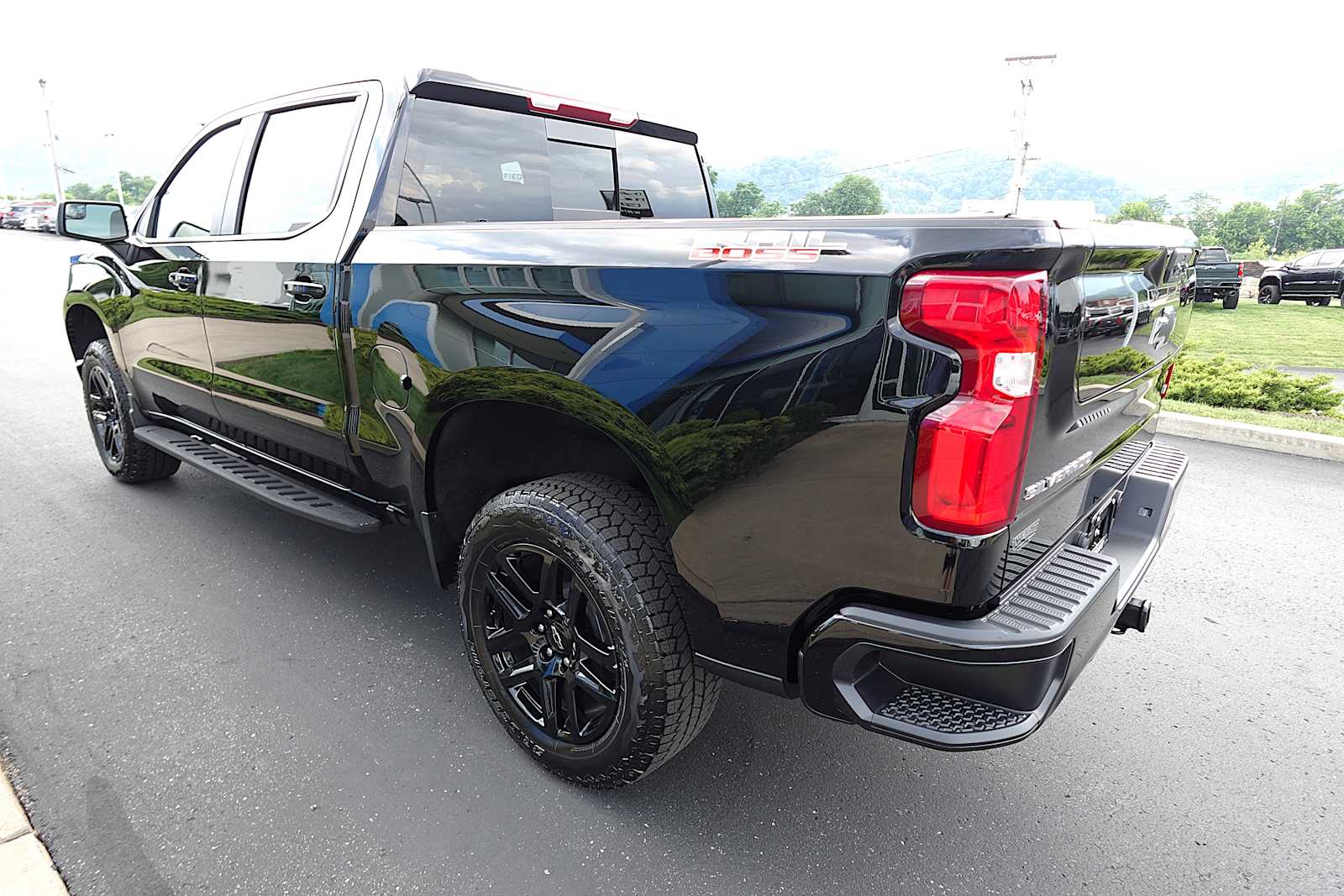 2025 Chevrolet Silverado 1500 LT Trail Boss - Photo 6