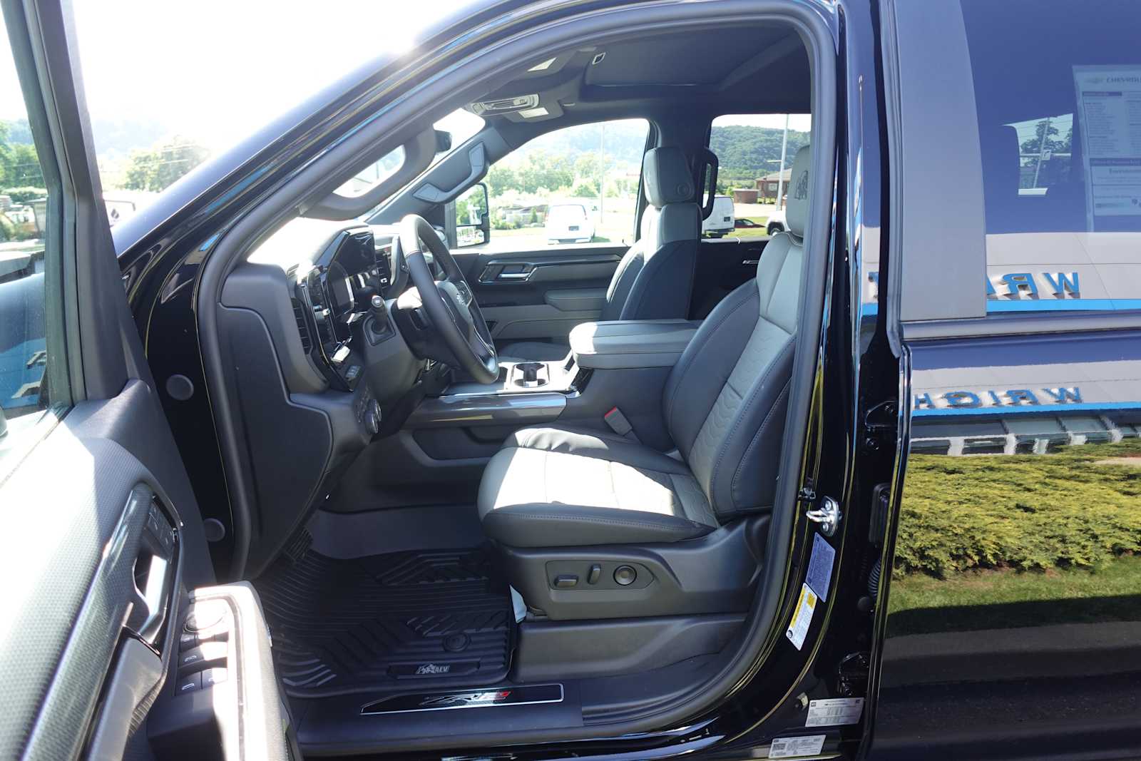2026 Chevrolet Silverado 2500 HD ZR2 - Photo 19