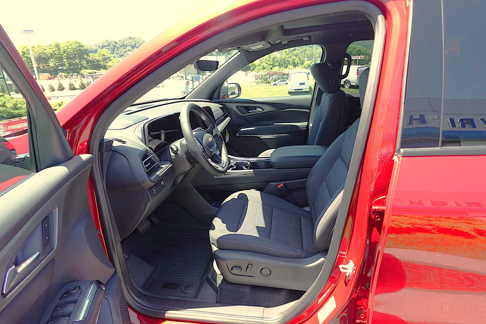 2026 Chevrolet Traverse LT - Photo 12