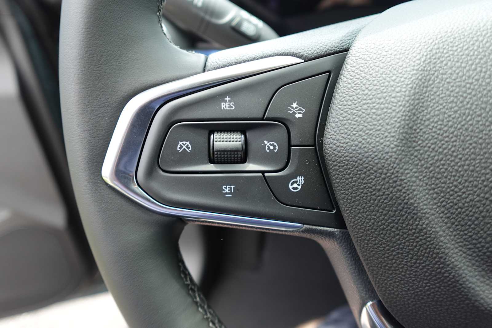 2026 Chevrolet Trax LT - Photo 14