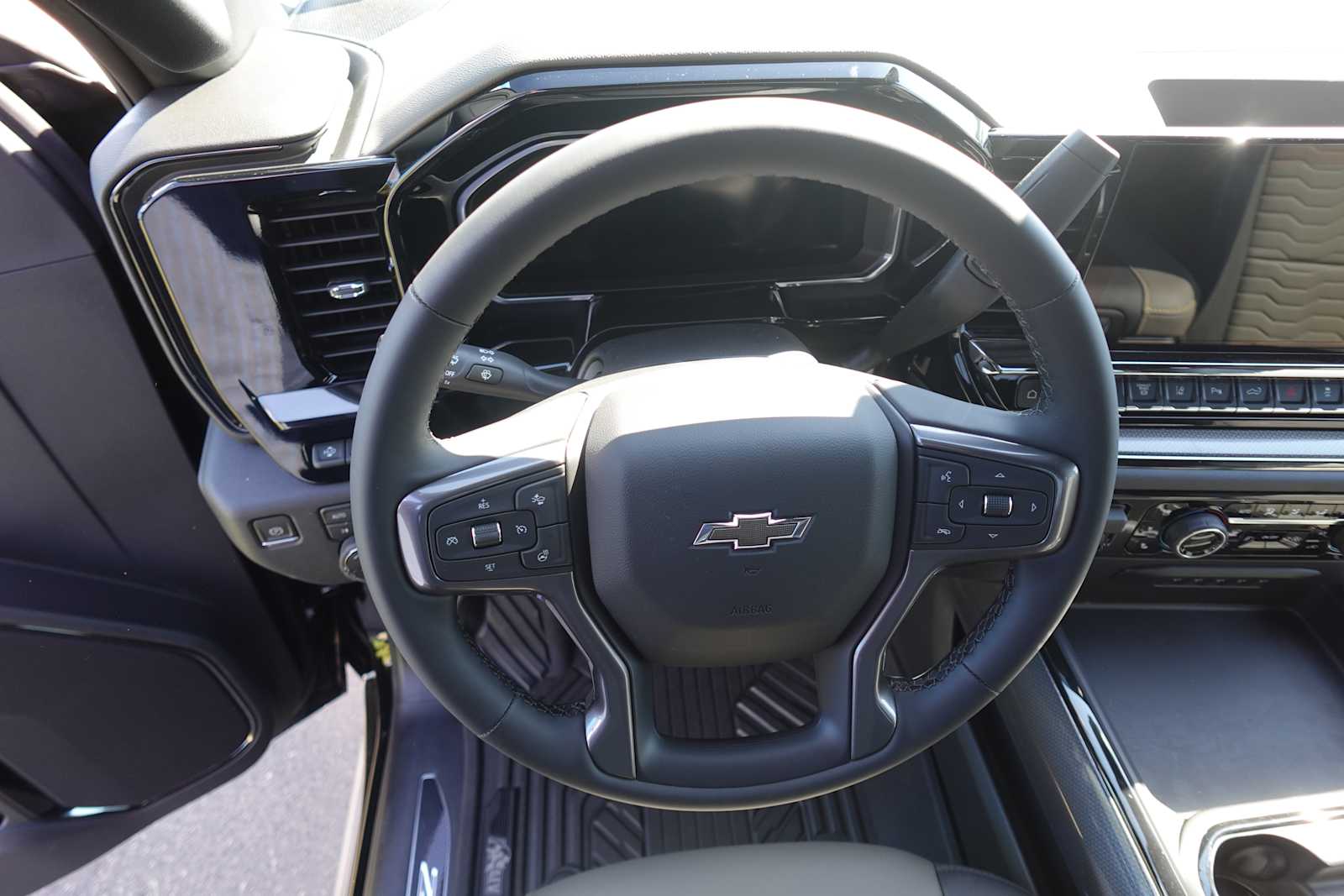 2026 Chevrolet Silverado 2500 HD ZR2 - Photo 22