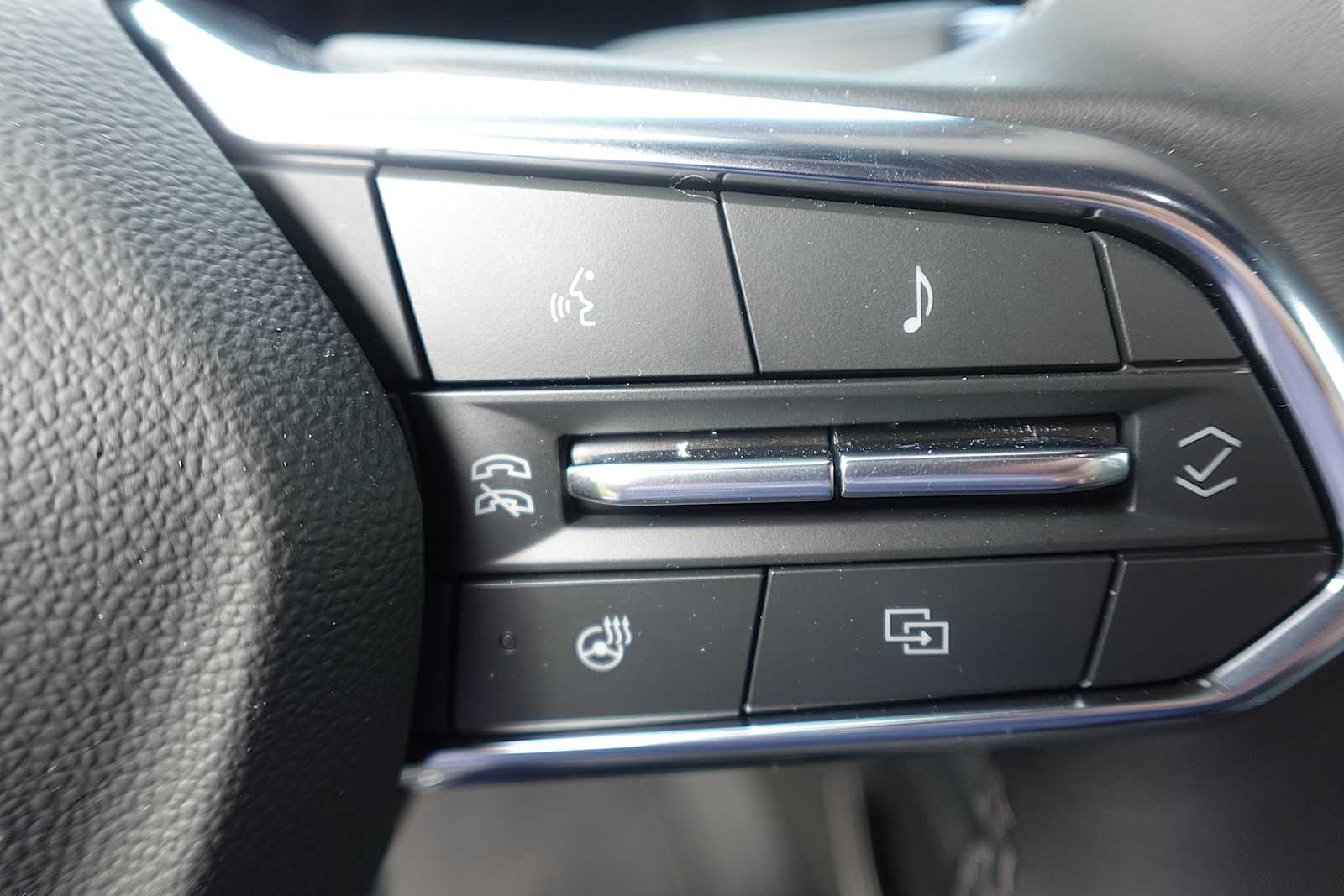 2025 Chevrolet Suburban Premier - Photo 17