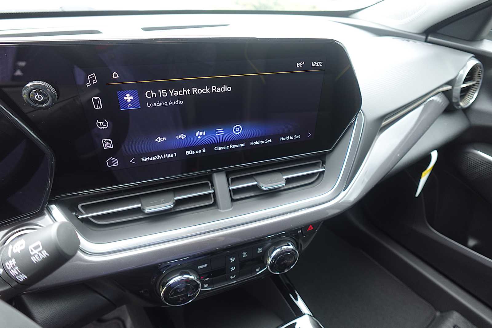 2026 Chevrolet Trax Activ - Photo 17