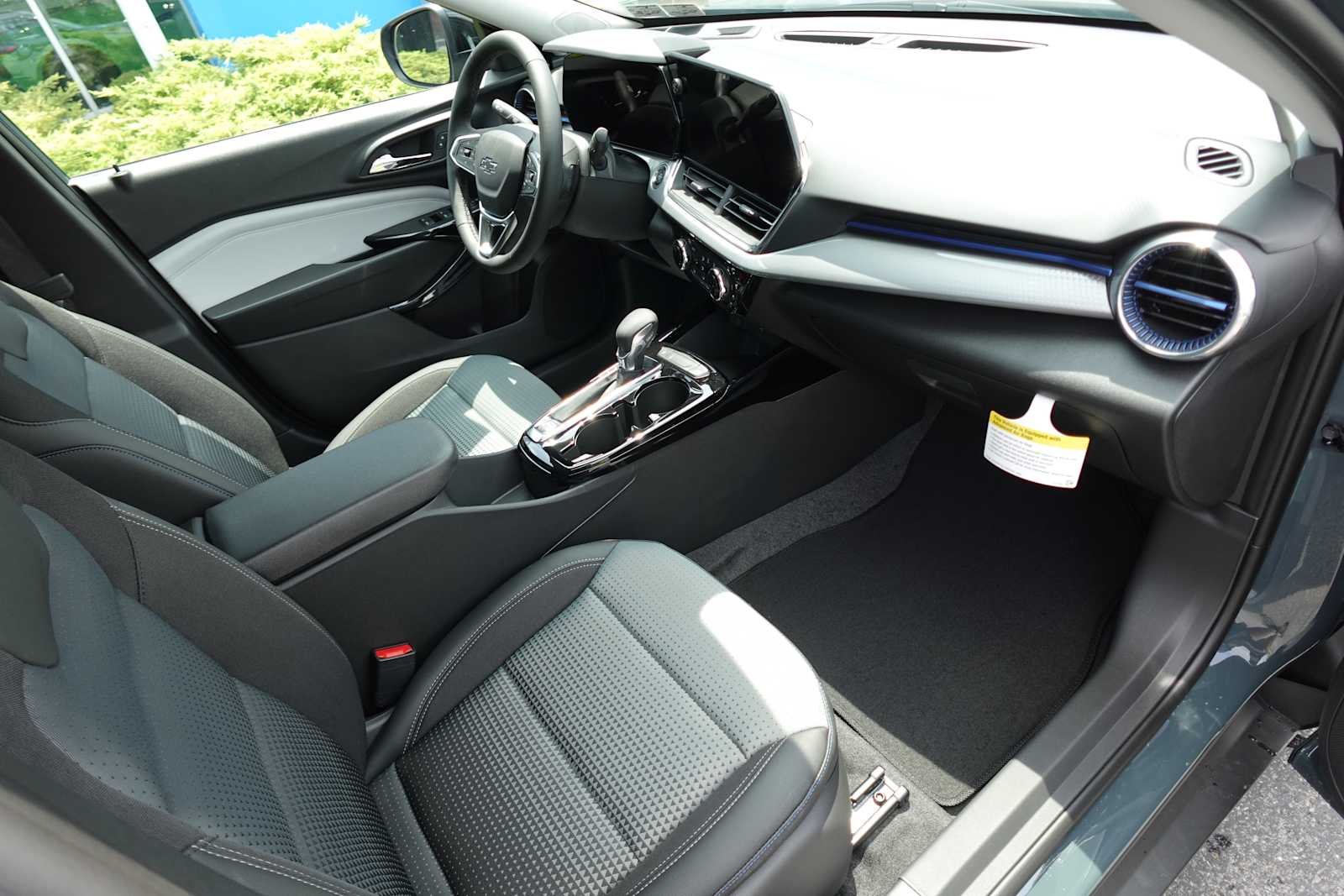 2026 Chevrolet Trax LT - Photo 27