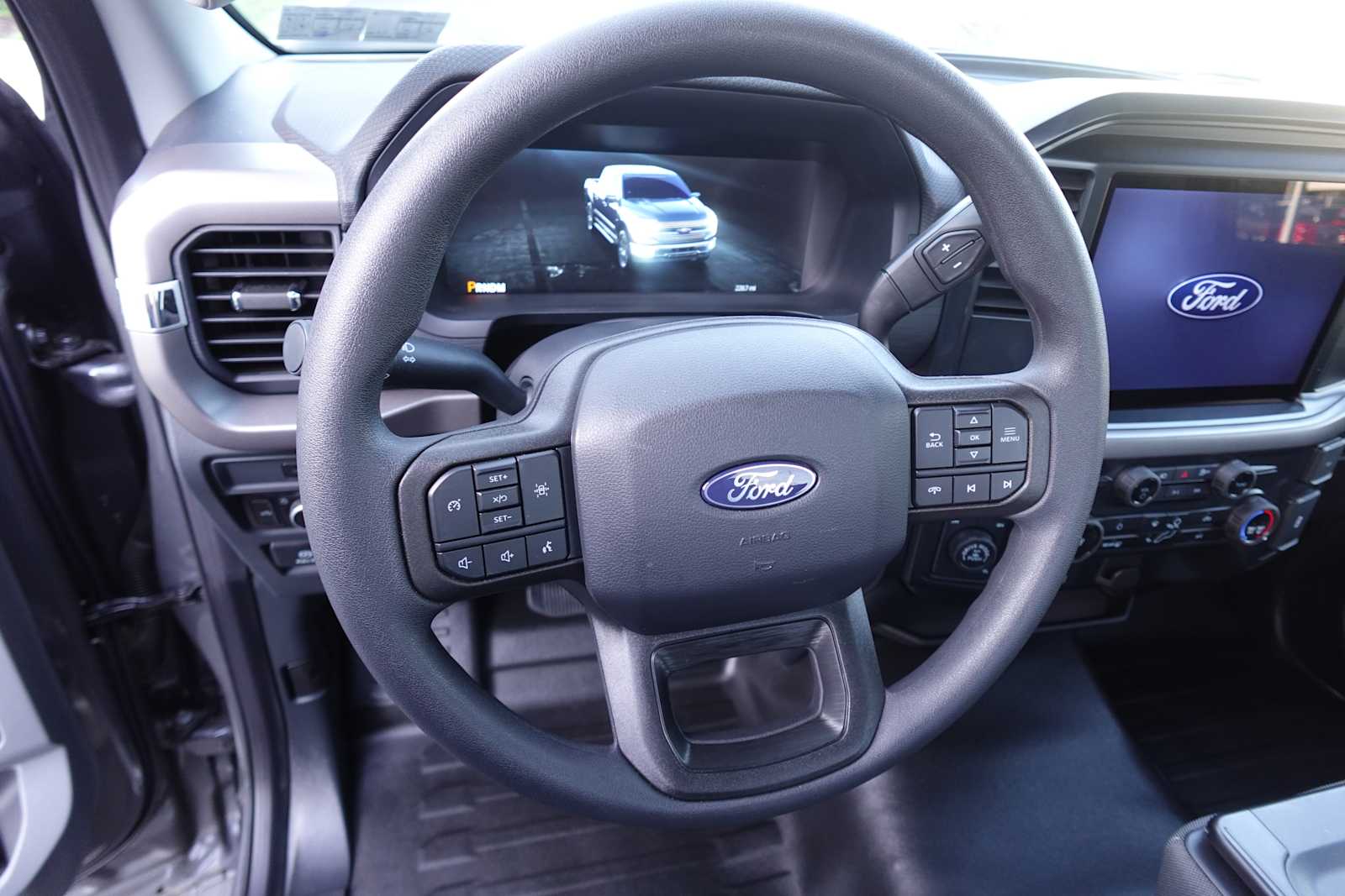 2025 Ford F-150 XL - Photo 15