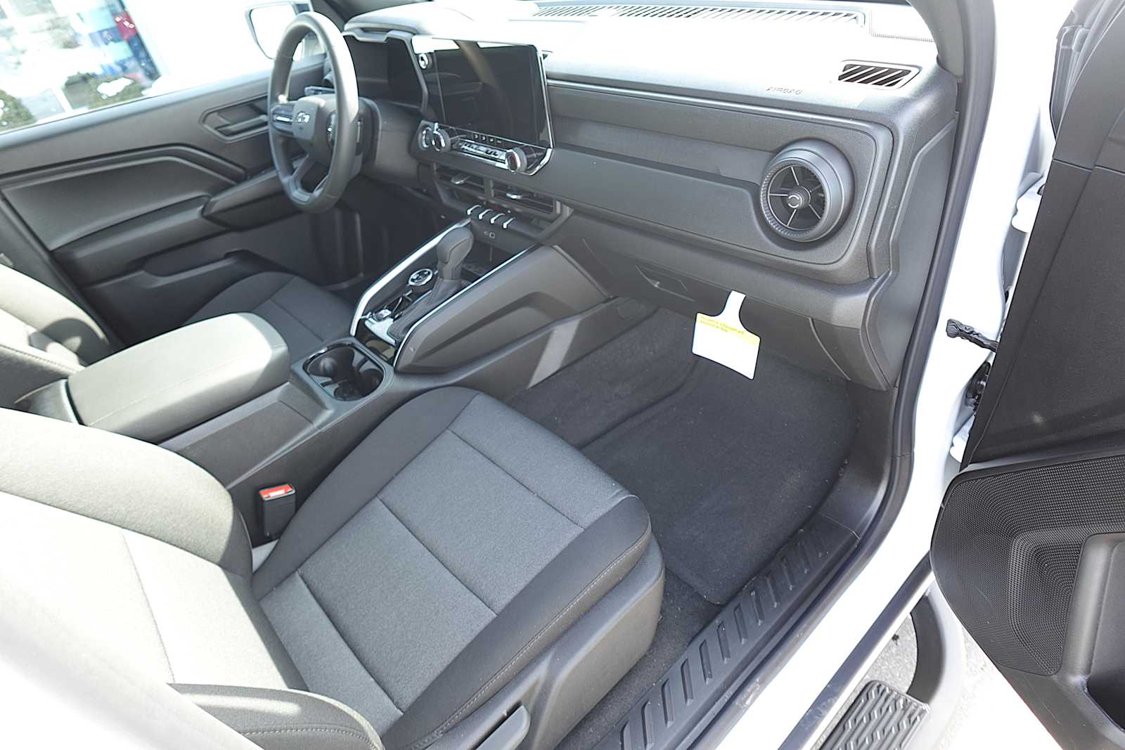 2026 Chevrolet Colorado Trail Boss - Photo 28