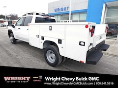 2026 GMC Sierra 3500 HD Chassis Cab Pro Truck