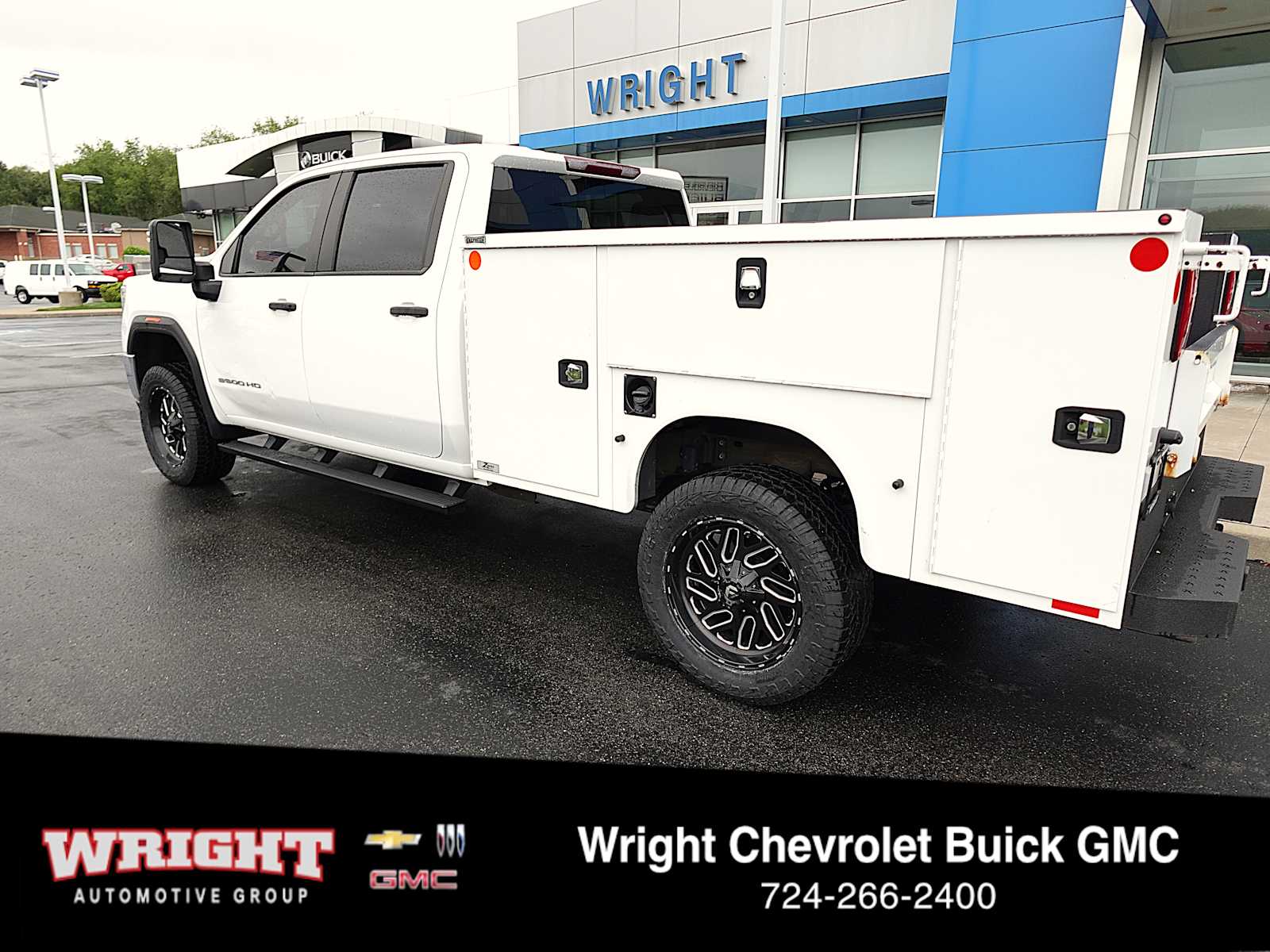 2023 GMC Sierra 4WD Crew Cab Standard Box Pro's photo