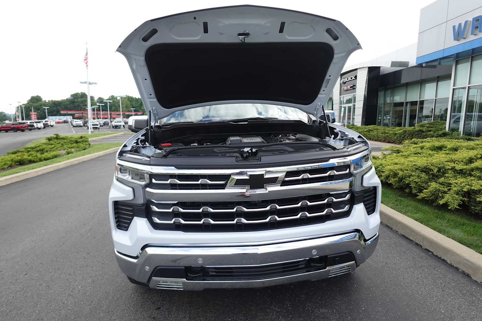 2026 Chevrolet Silverado 1500 LTZ - Photo 34