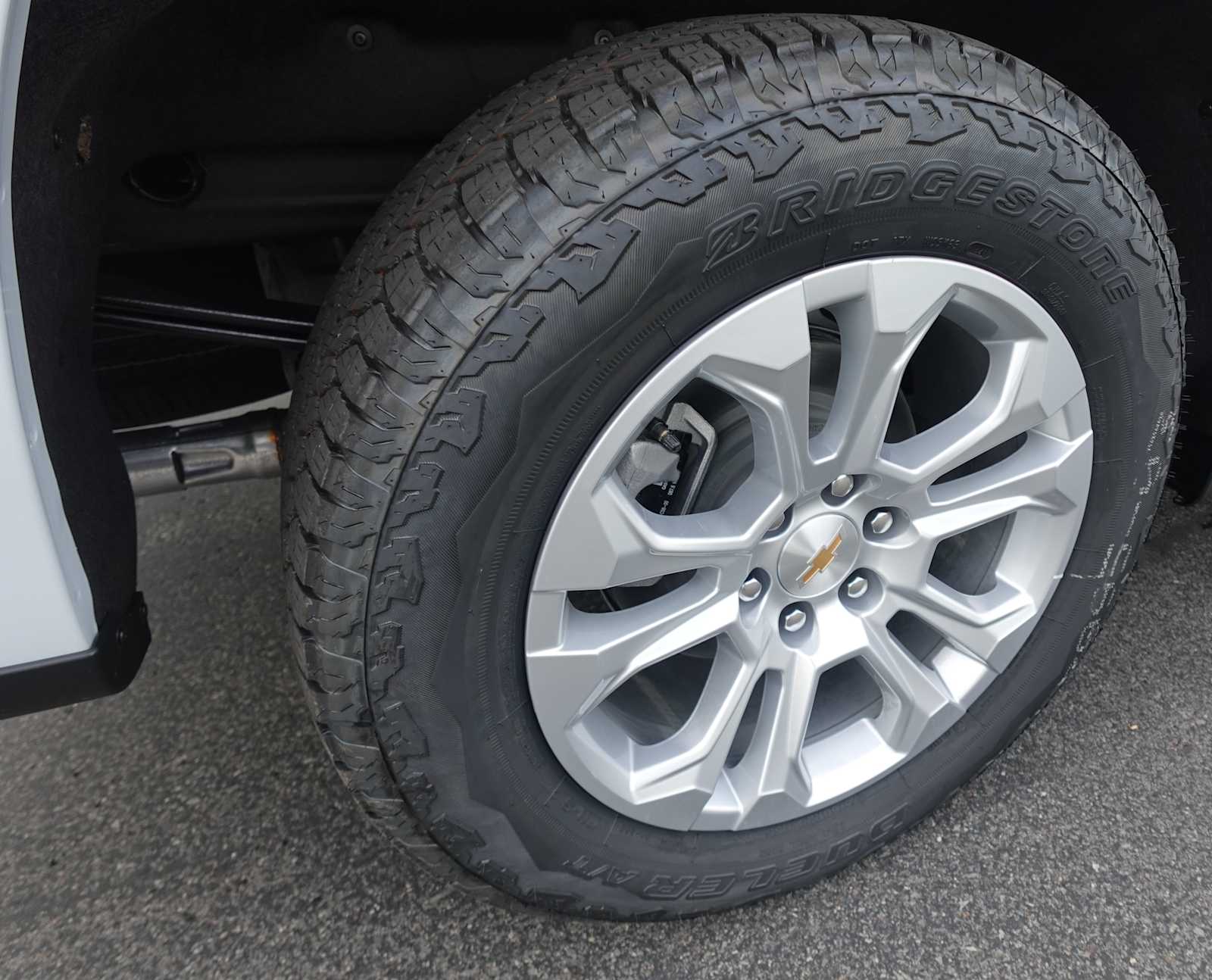 2026 Chevrolet Silverado 1500 LTZ - Photo 38