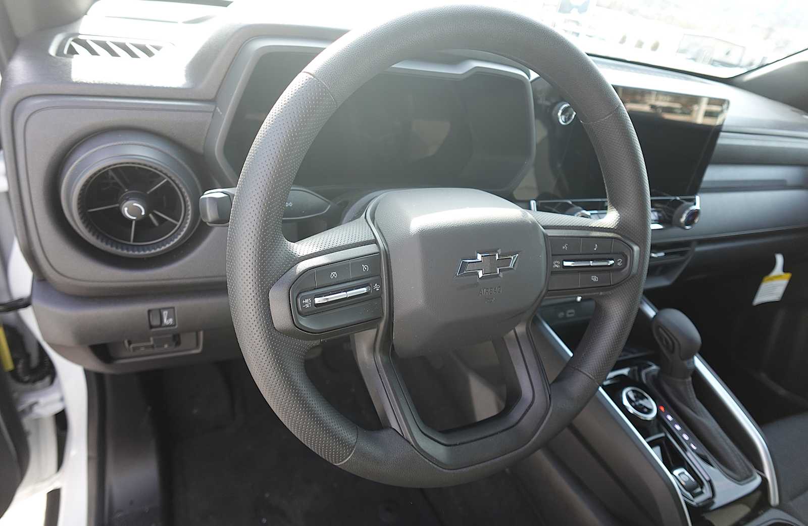 2026 Chevrolet Colorado Trail Boss - Photo 13