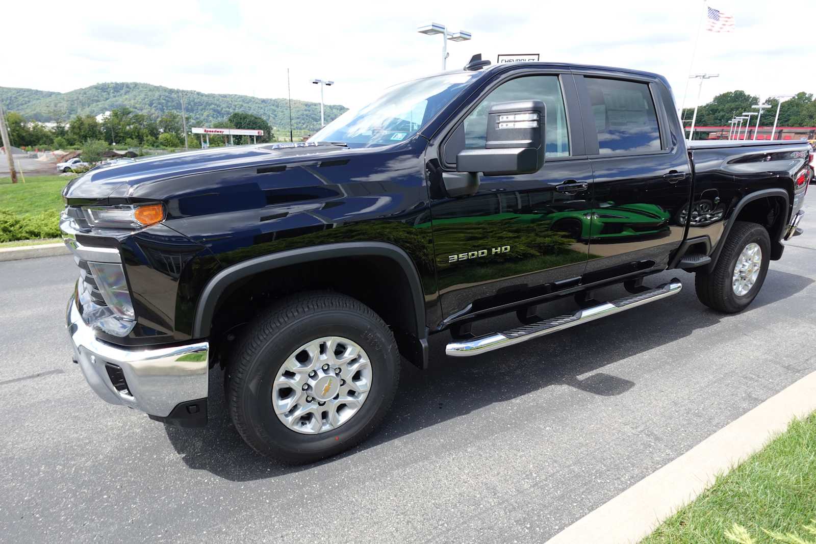 2026 Chevrolet Silverado 3500 HD LT - Photo 7