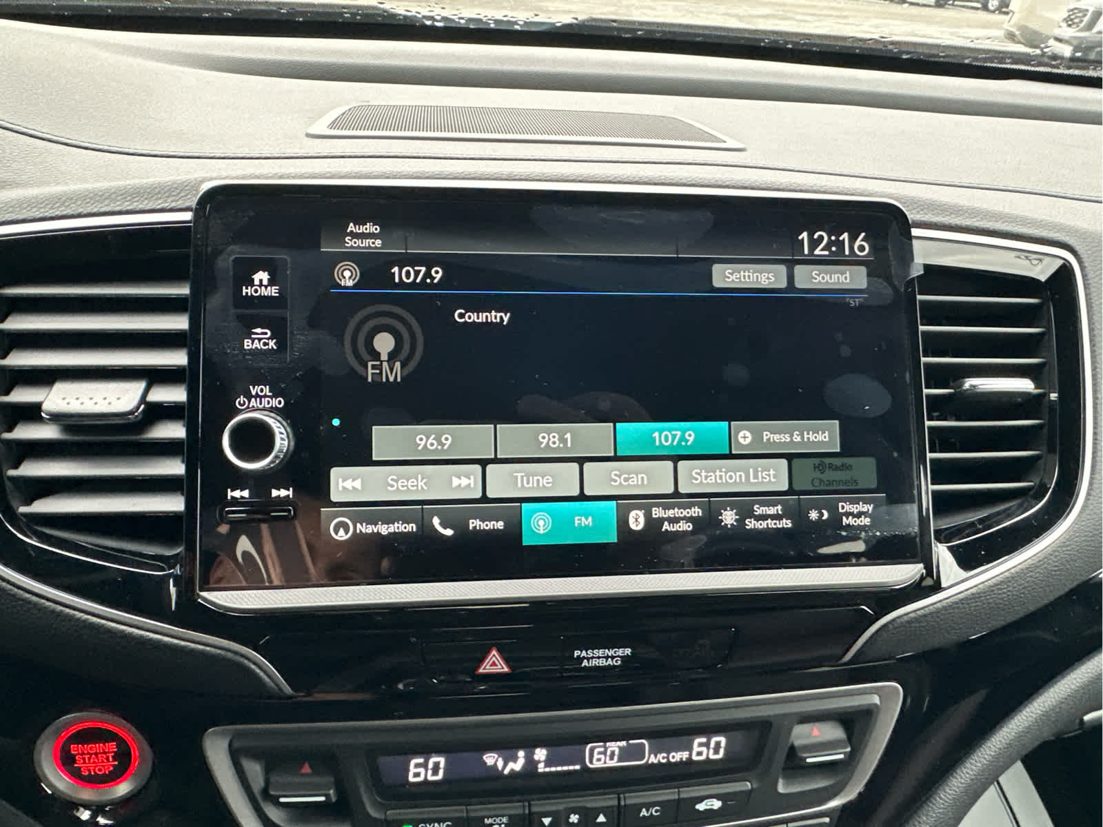 2026 Honda Ridgeline Black Edition - Photo 32