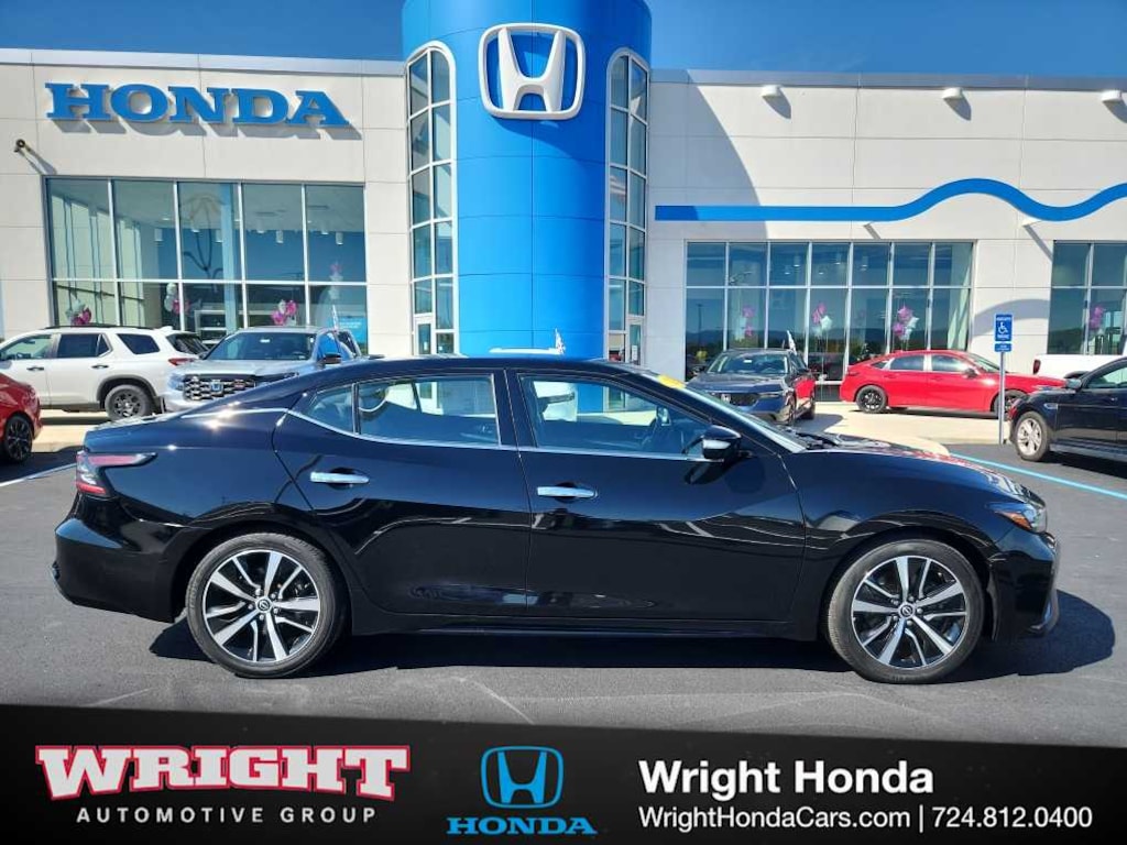 Used 2023 Nissan Maxima SV Sedan