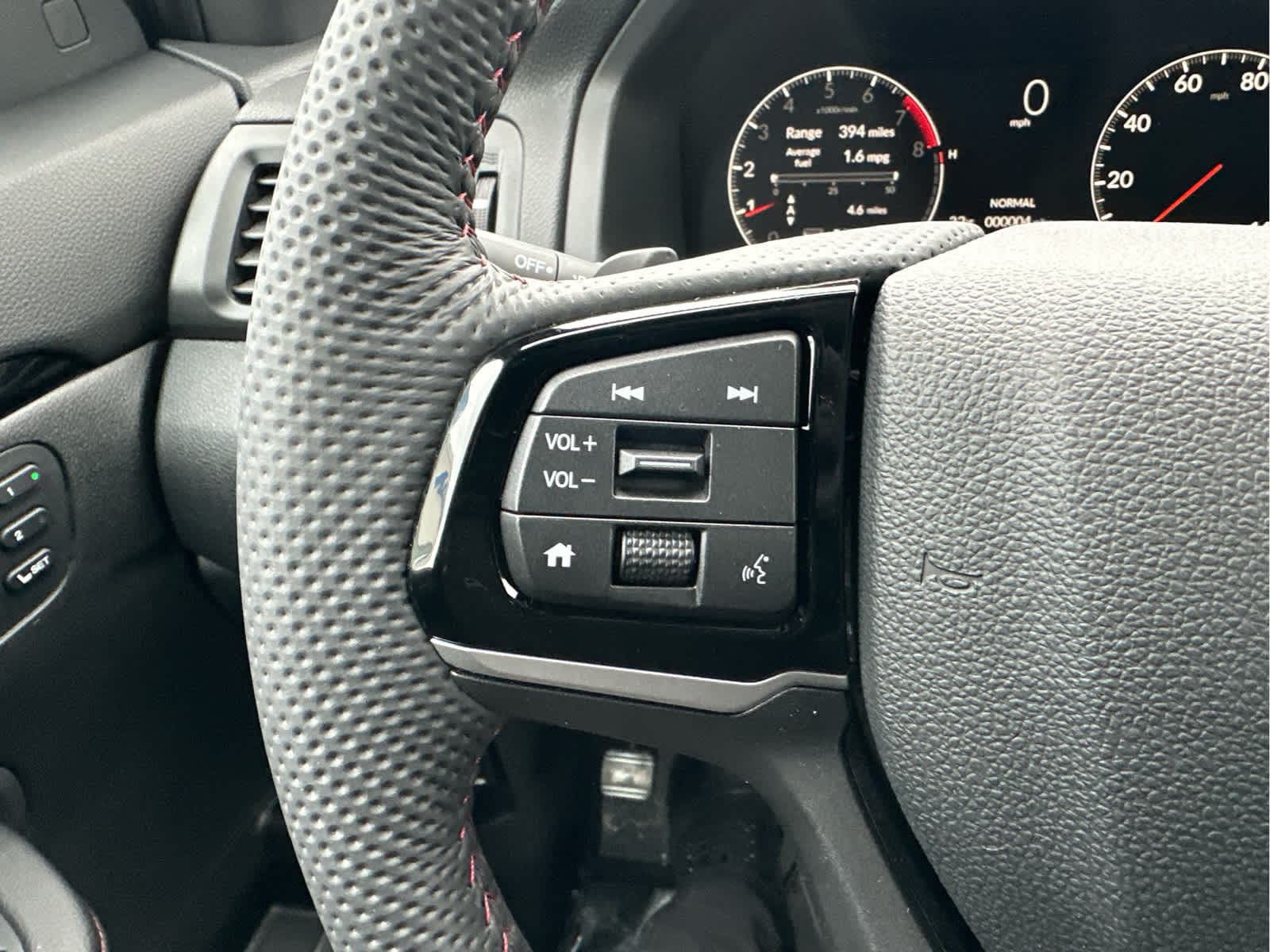 2026 Honda Ridgeline Black Edition - Photo 29
