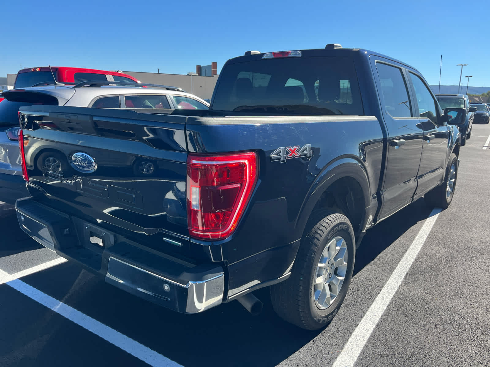 2023 Ford F-150 XLT photo 3