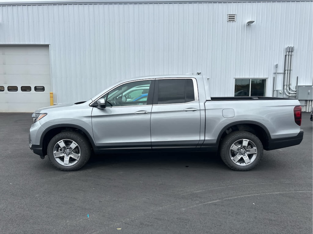 New 2026 Honda Ridgeline RTL Truck Crew Cab
