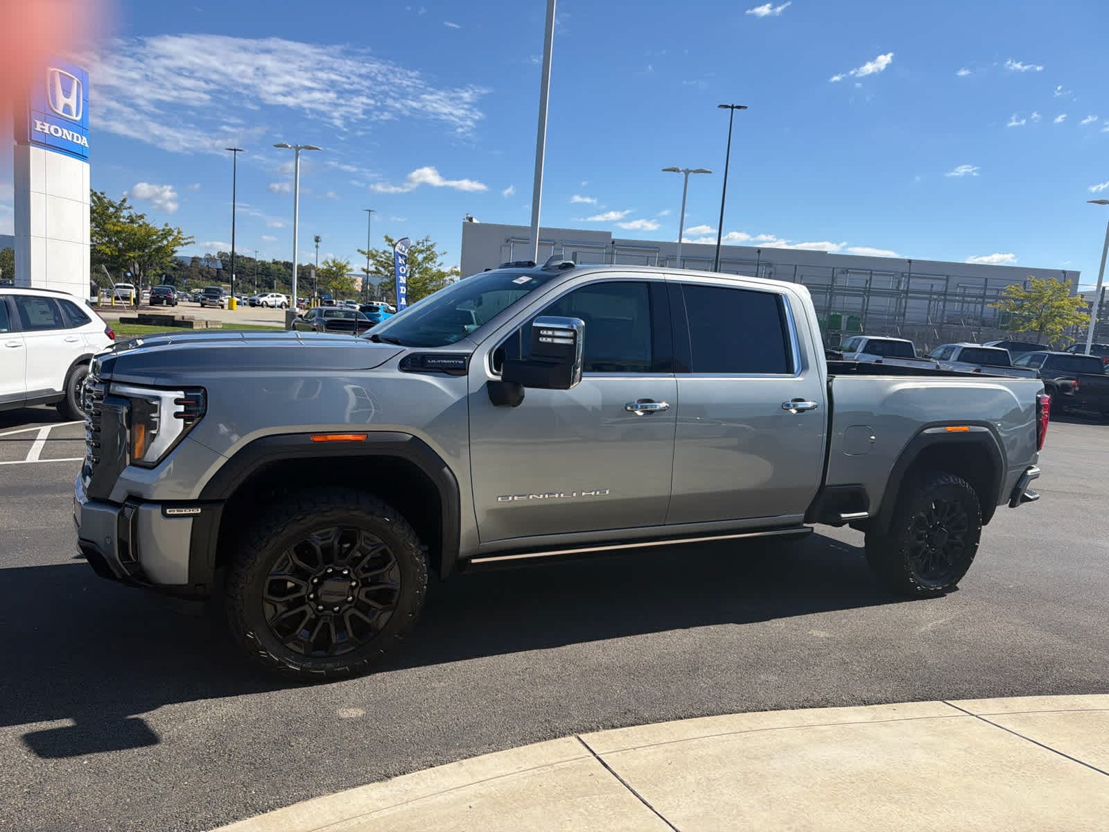 2024 GMC Sierra 2500HD Denali Ultimate - Photo 9