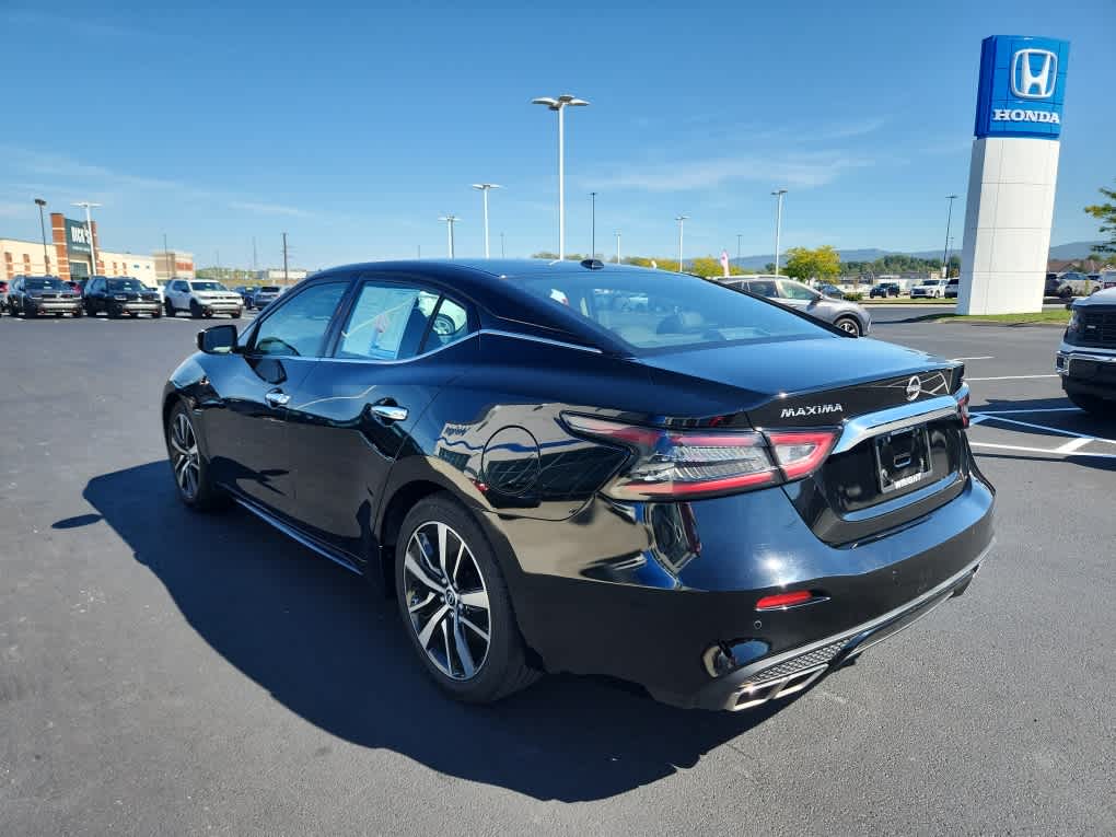 2023 Nissan Maxima SV photo 4