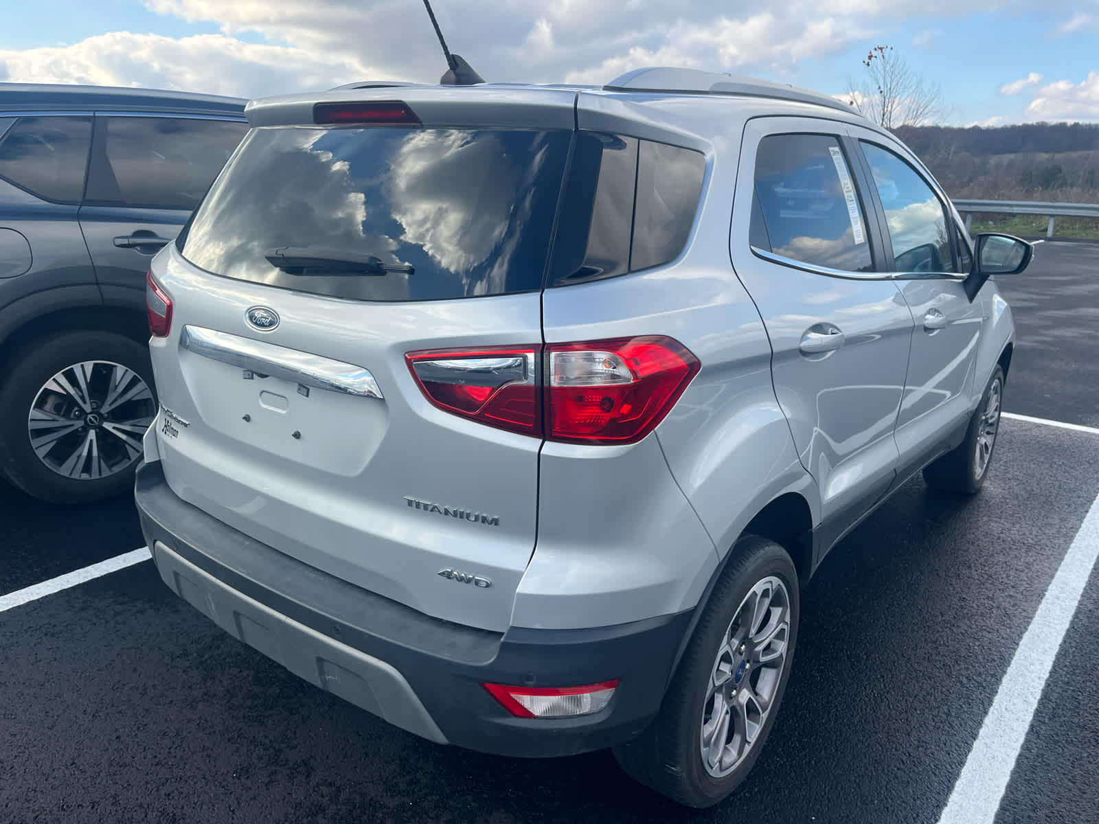 2021 Ford EcoSport Titanium photo 2