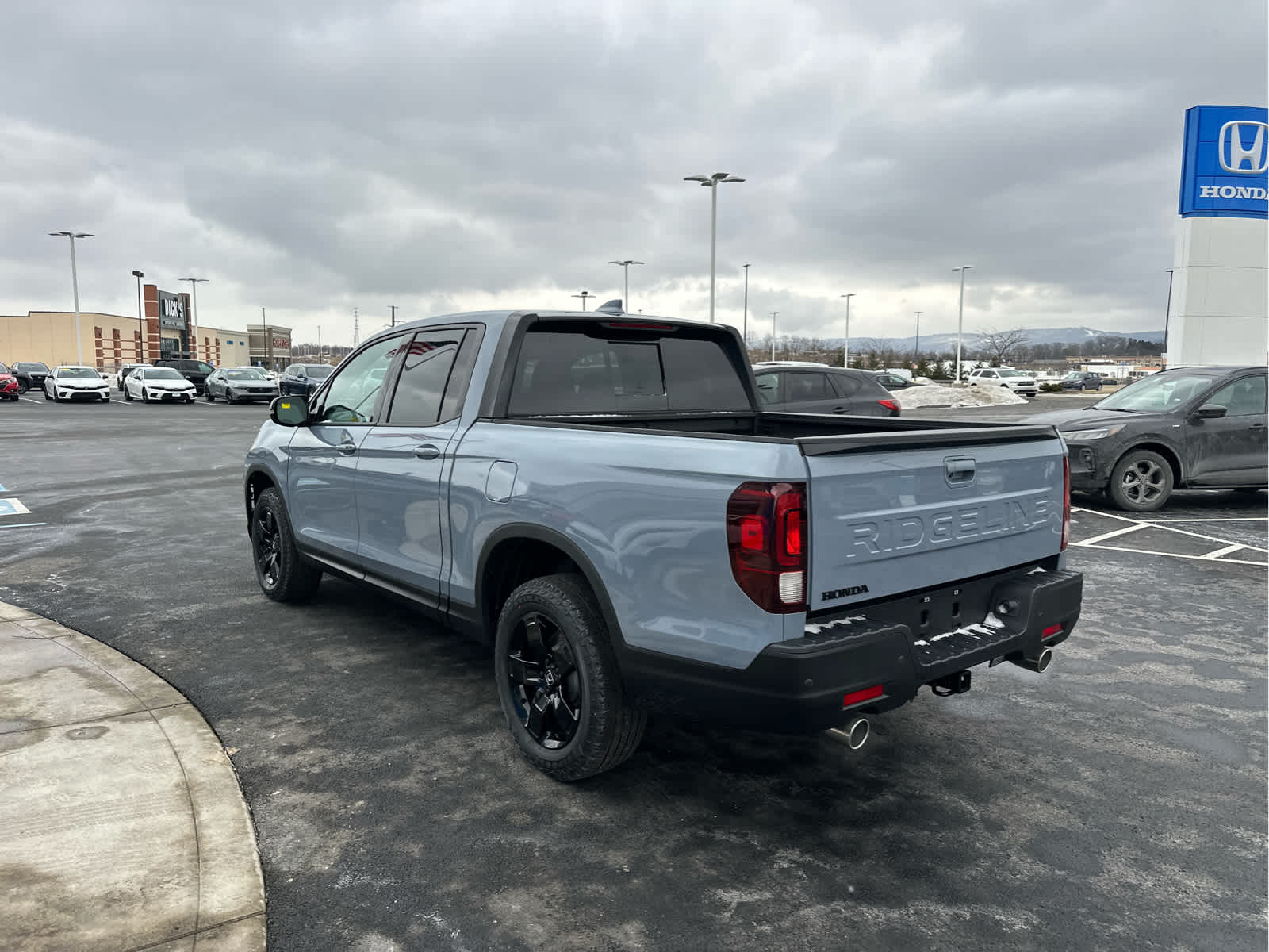 2026 Honda Ridgeline Black Edition - Photo 6