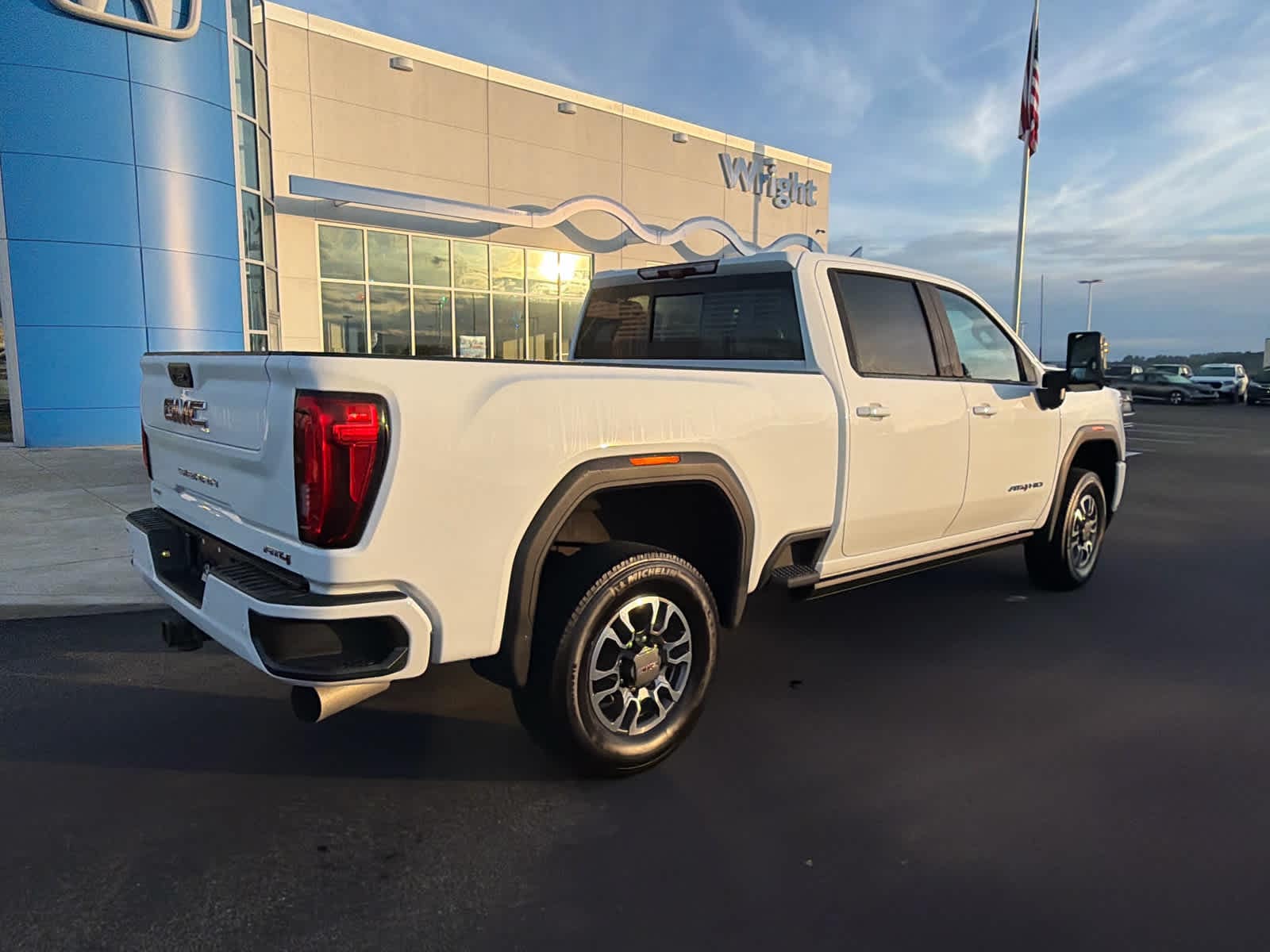 2023 GMC Sierra 2500HD AT4 - Photo 18