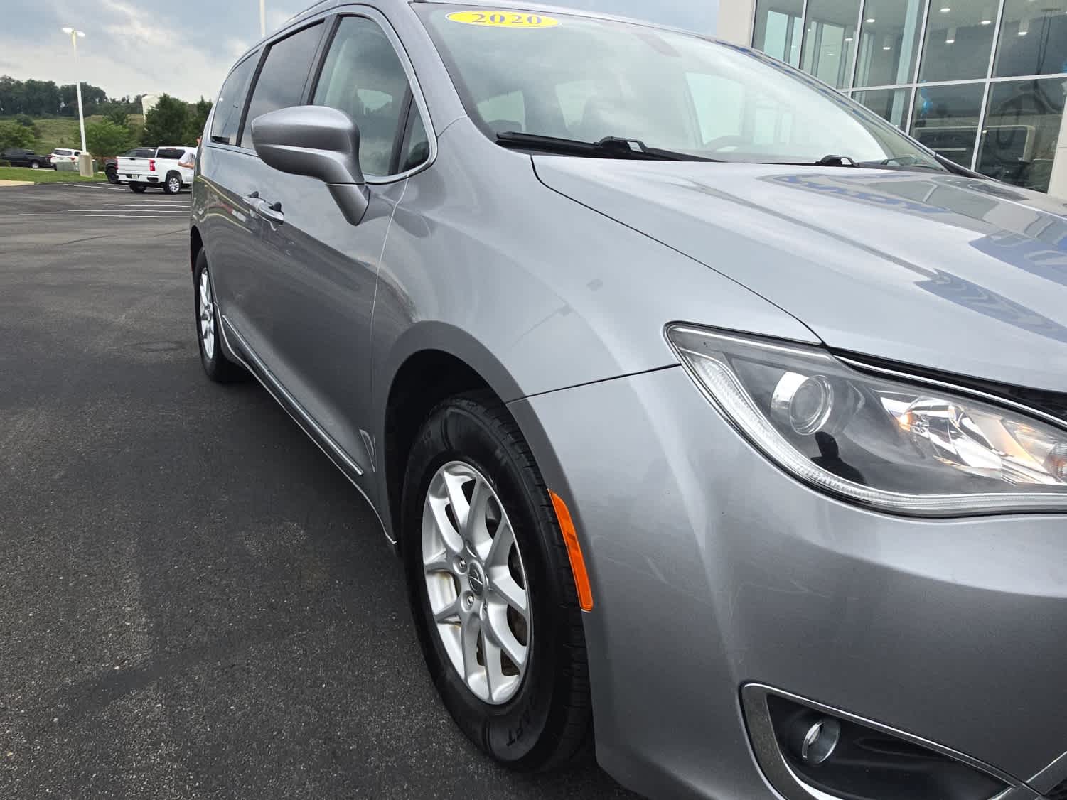 Used 2020 Chrysler Pacifica Touring L with VIN 2C4RC1BG1LR125131 for sale in Uniontown, PA