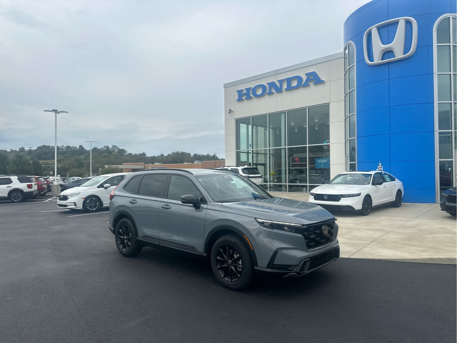 2026 Honda CR-V Hybrid Sport-L photo 3