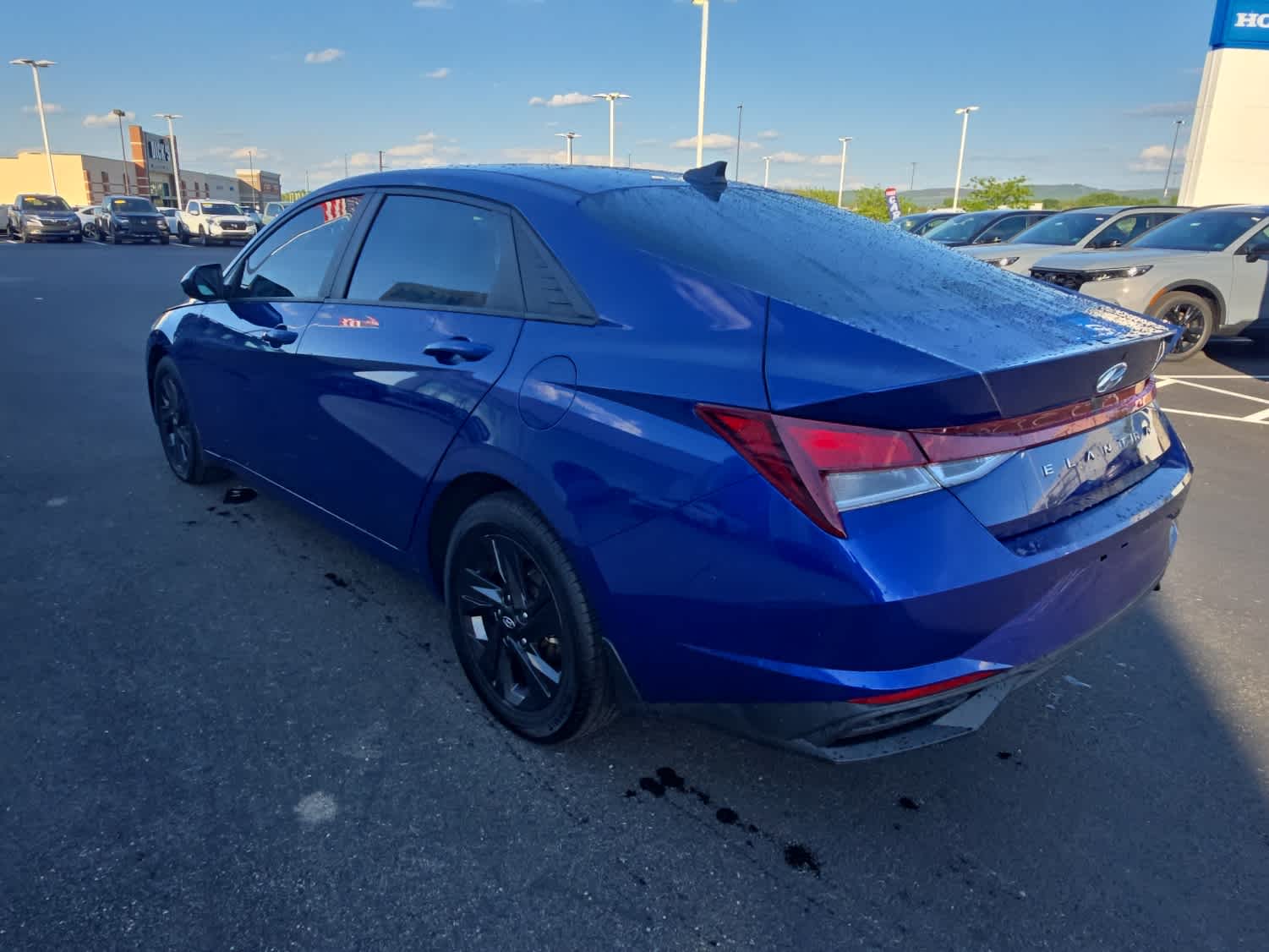 2022 Hyundai Elantra SEL - Photo 6