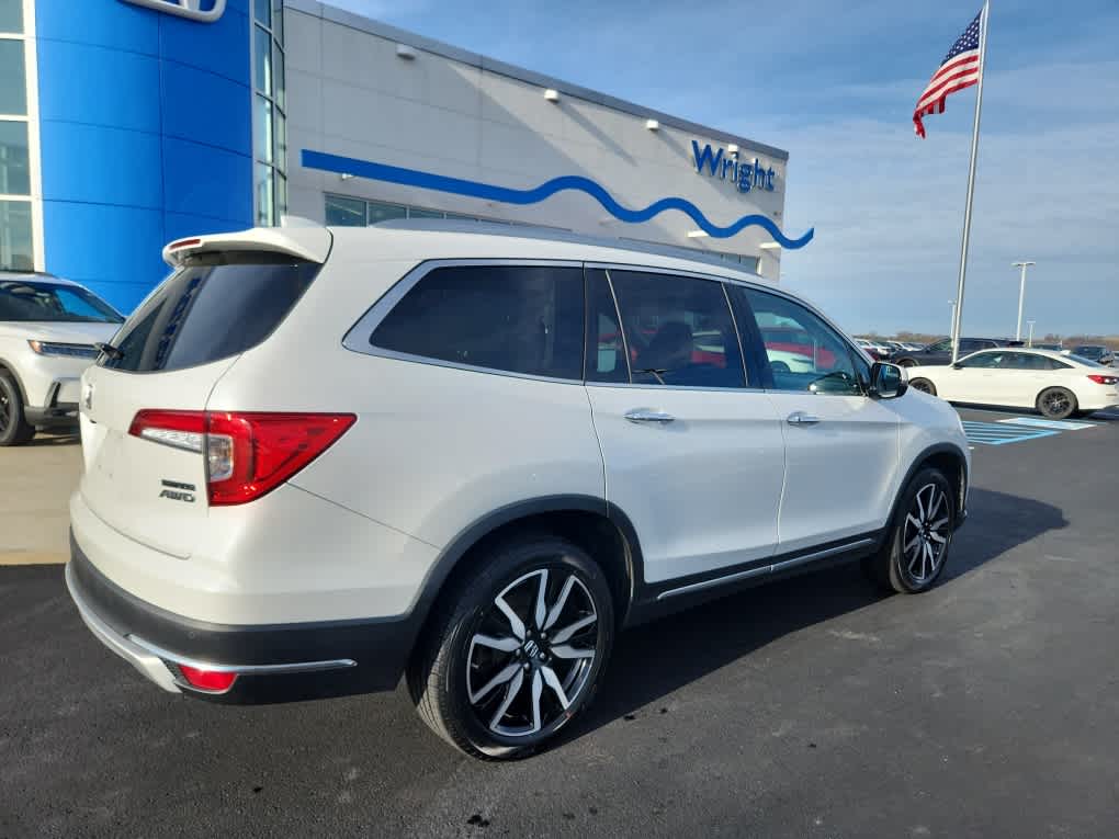 2022 Honda Pilot Touring photo 2