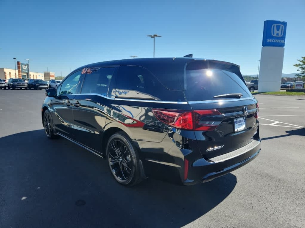 Certified 2025 Honda Odyssey Sport-L Van