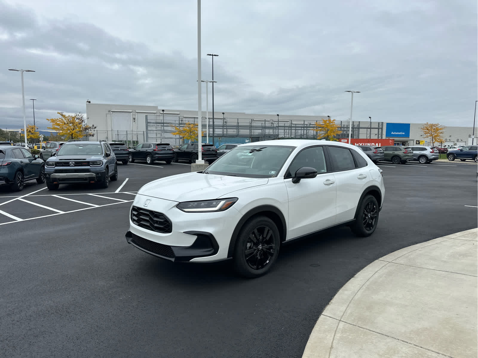 2026 Honda HR-V Sport photo 2