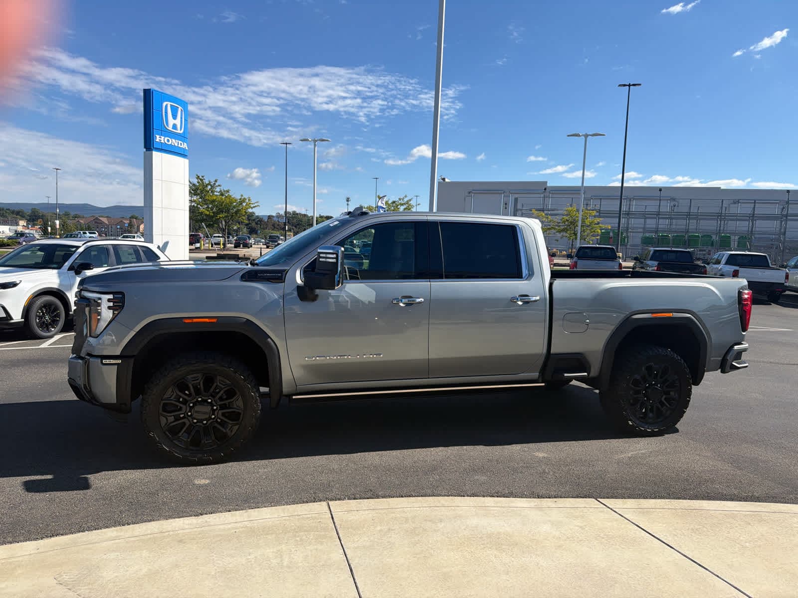 2024 GMC Sierra 2500HD Denali Ultimate - Photo 10