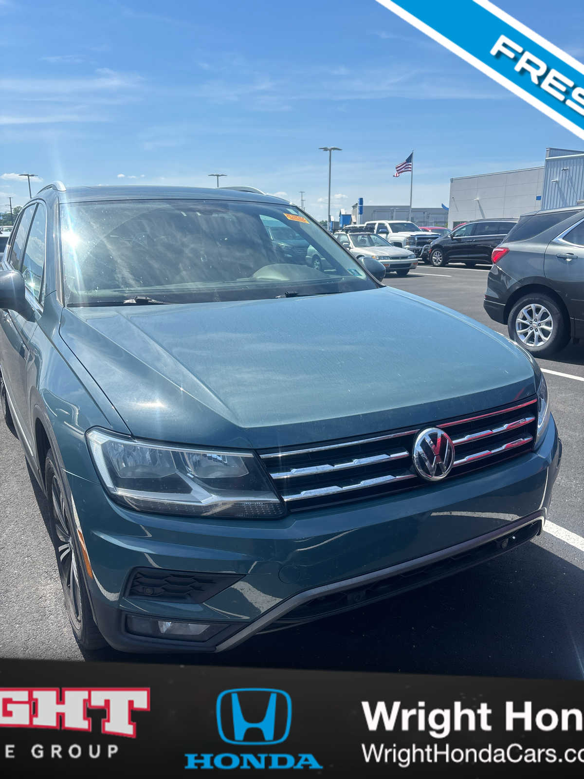 2019 Volkswagen Tiguan 2.0T SEL 4Motion's photo