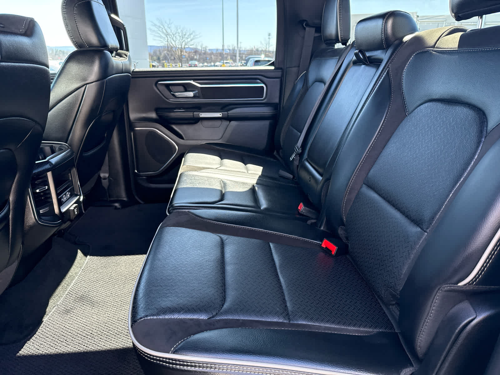 2024 RAM Ram 1500 Pickup Laramie - Photo 40