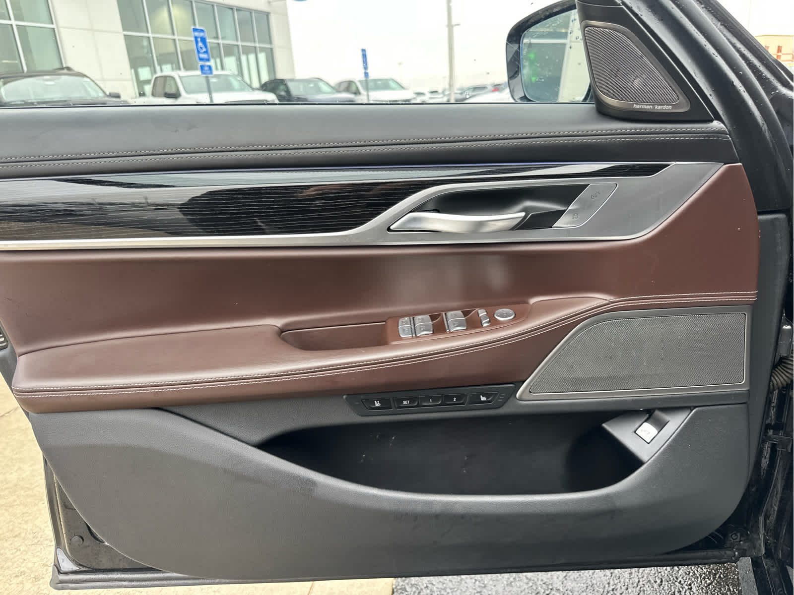 2022 BMW 7 Series 750i - Photo 23