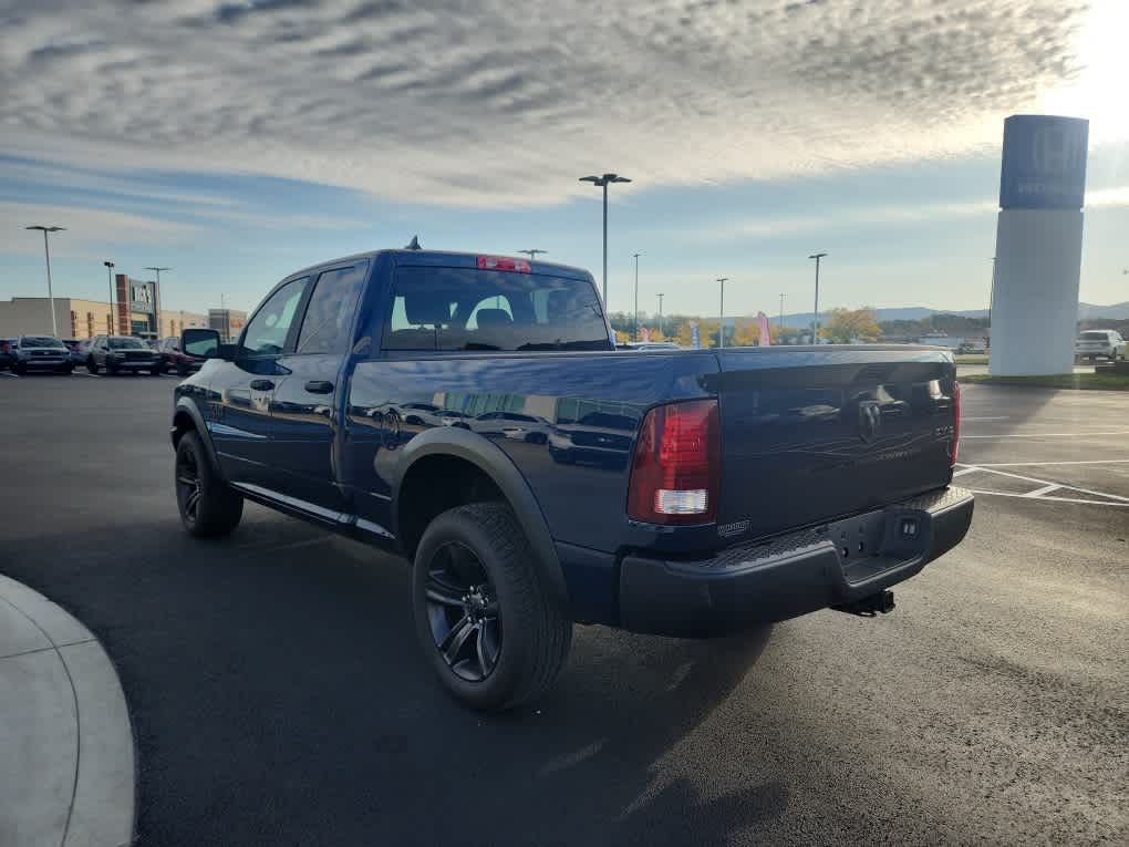 2022 Ram 1500 Classic SLT photo 4
