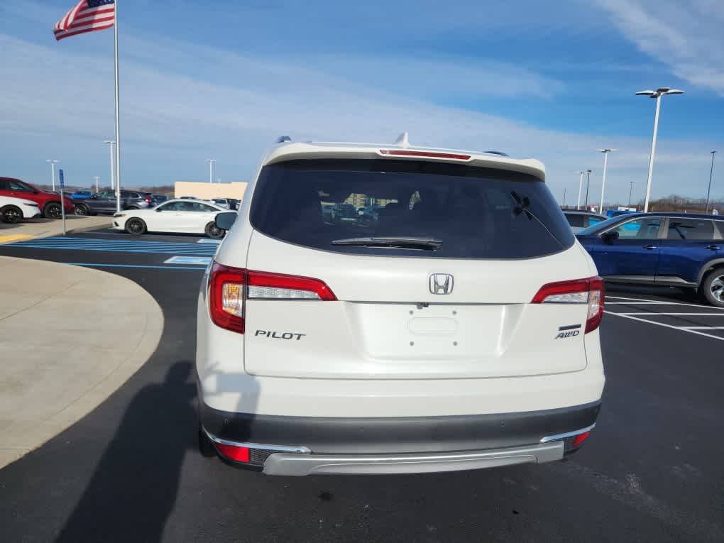 2022 Honda Pilot Touring photo 3