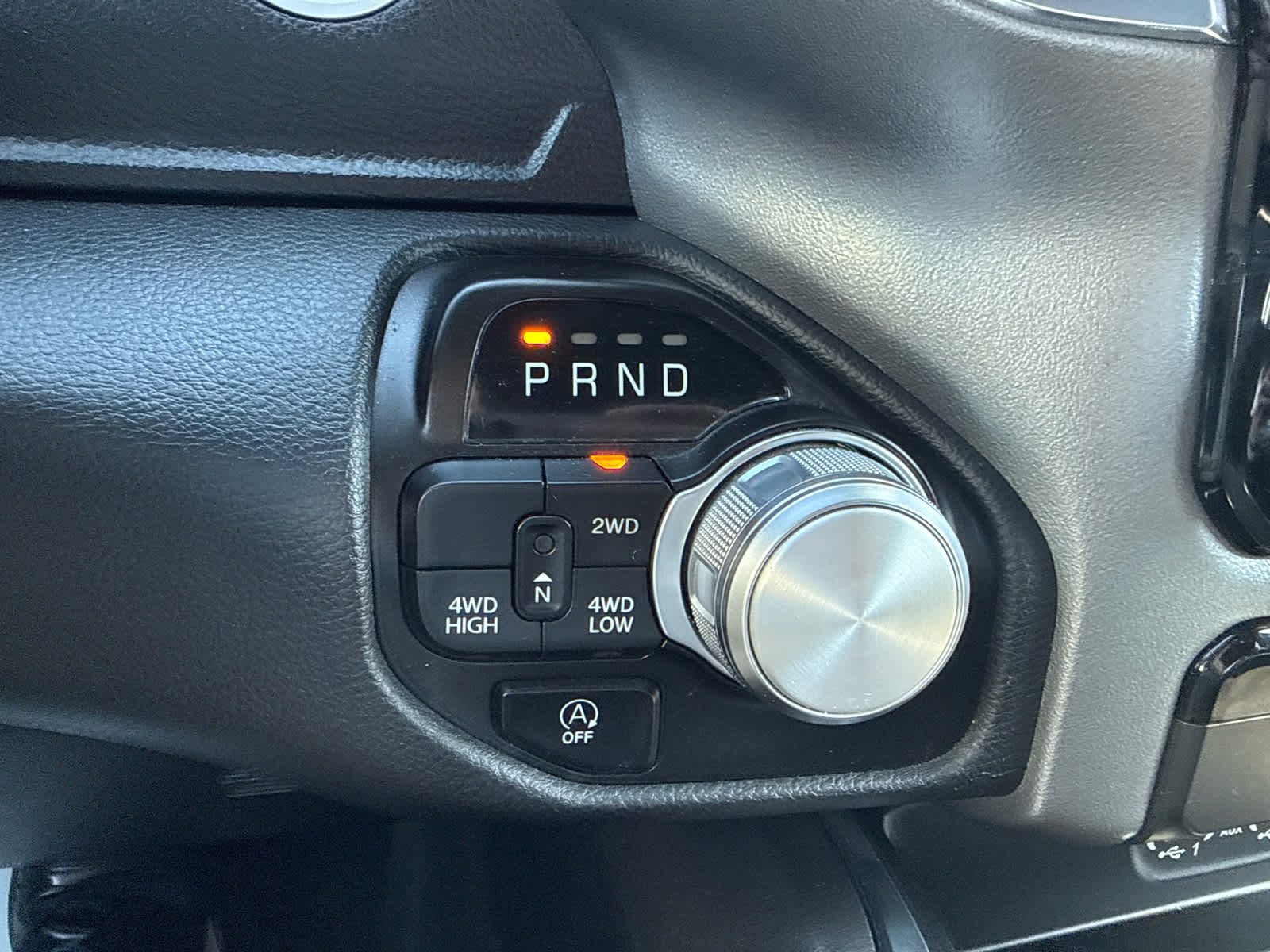 2024 RAM Ram 1500 Pickup Laramie - Photo 31
