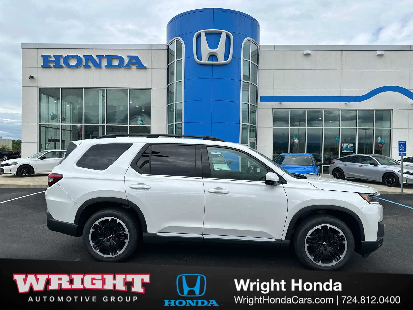 2026 Honda Pilot Touring AWD's photo