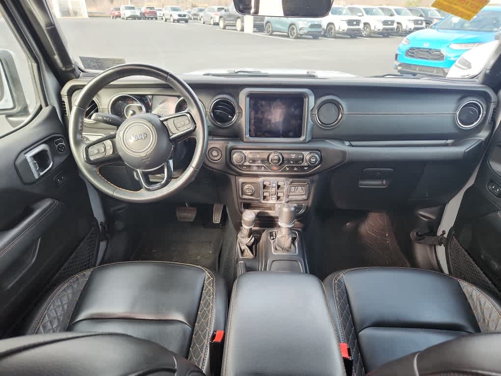 2023 Jeep Wrangler Sahara photo 4