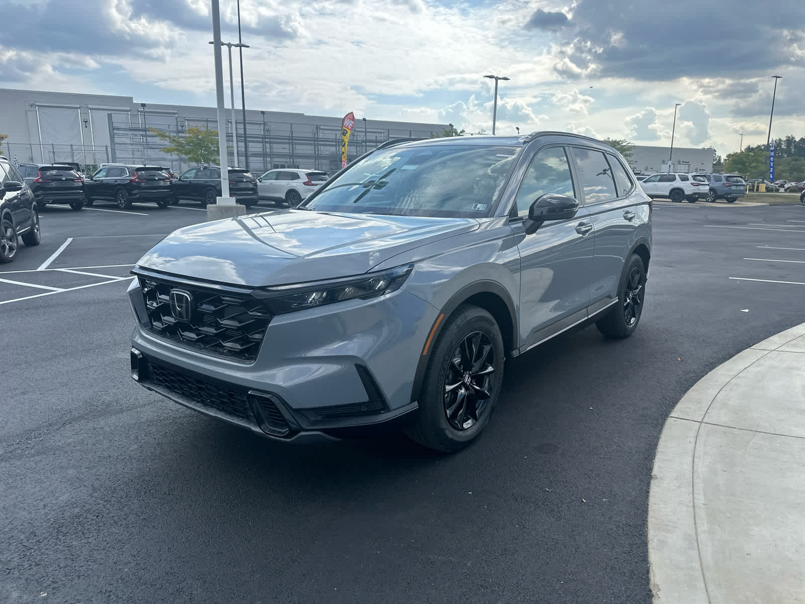 2026 Honda CR-V Hybrid Sport-L photo 4