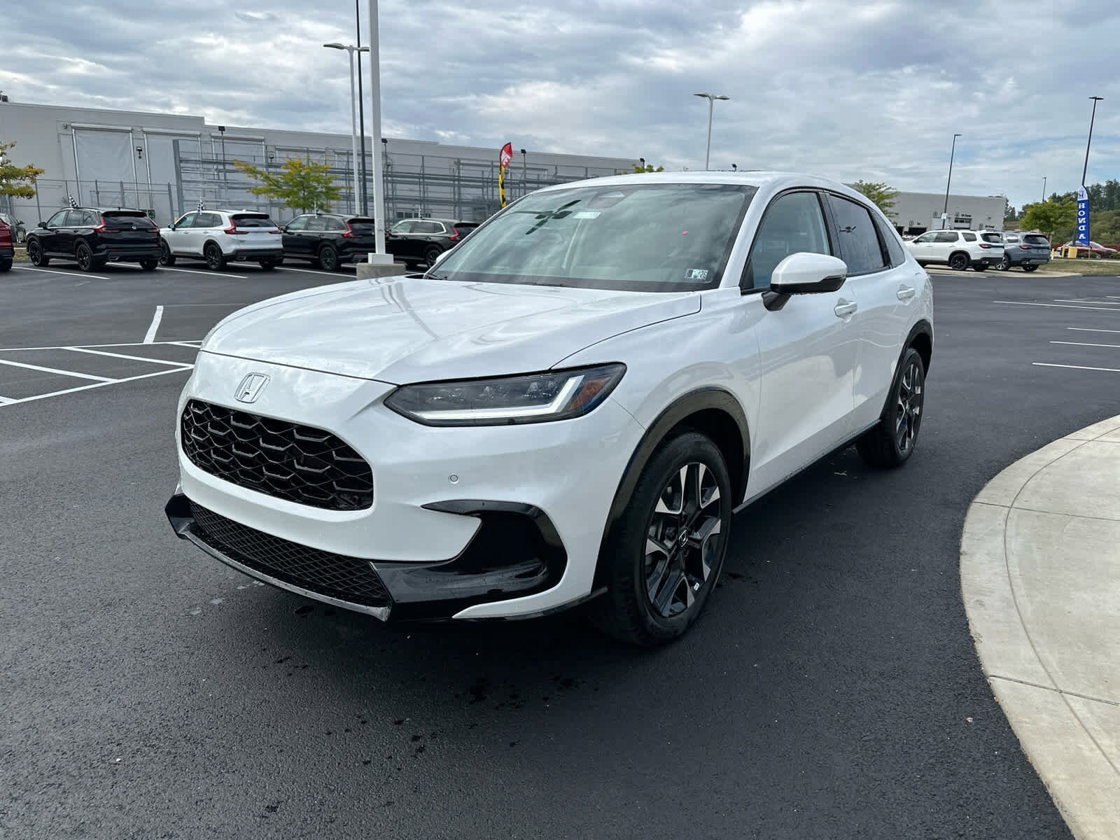 2026 Honda HR-V EX-L photo 3