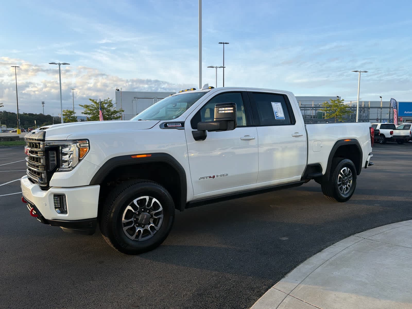 2023 GMC Sierra 2500HD AT4 - Photo 9