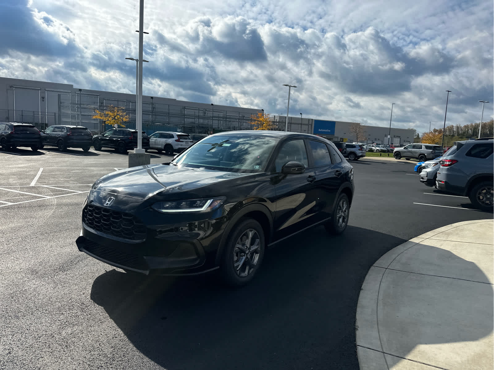 2026 Honda HR-V LX photo 4