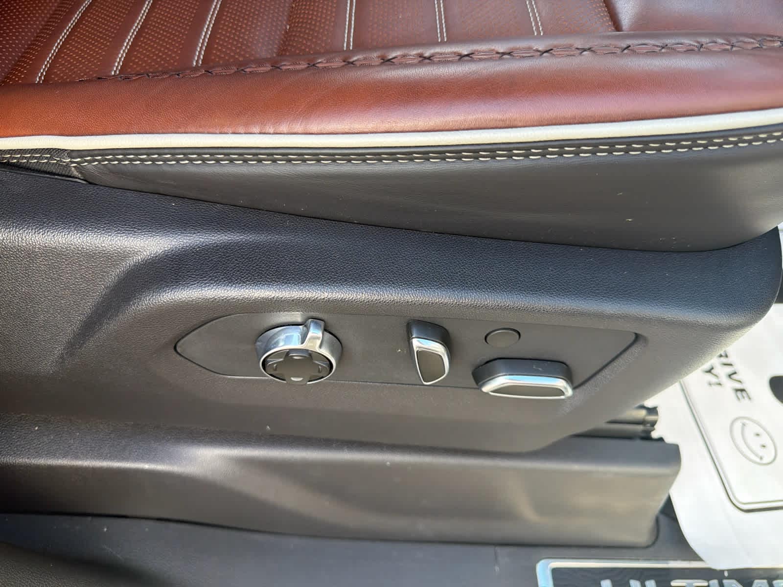 2024 GMC Sierra 2500HD Denali Ultimate - Photo 39