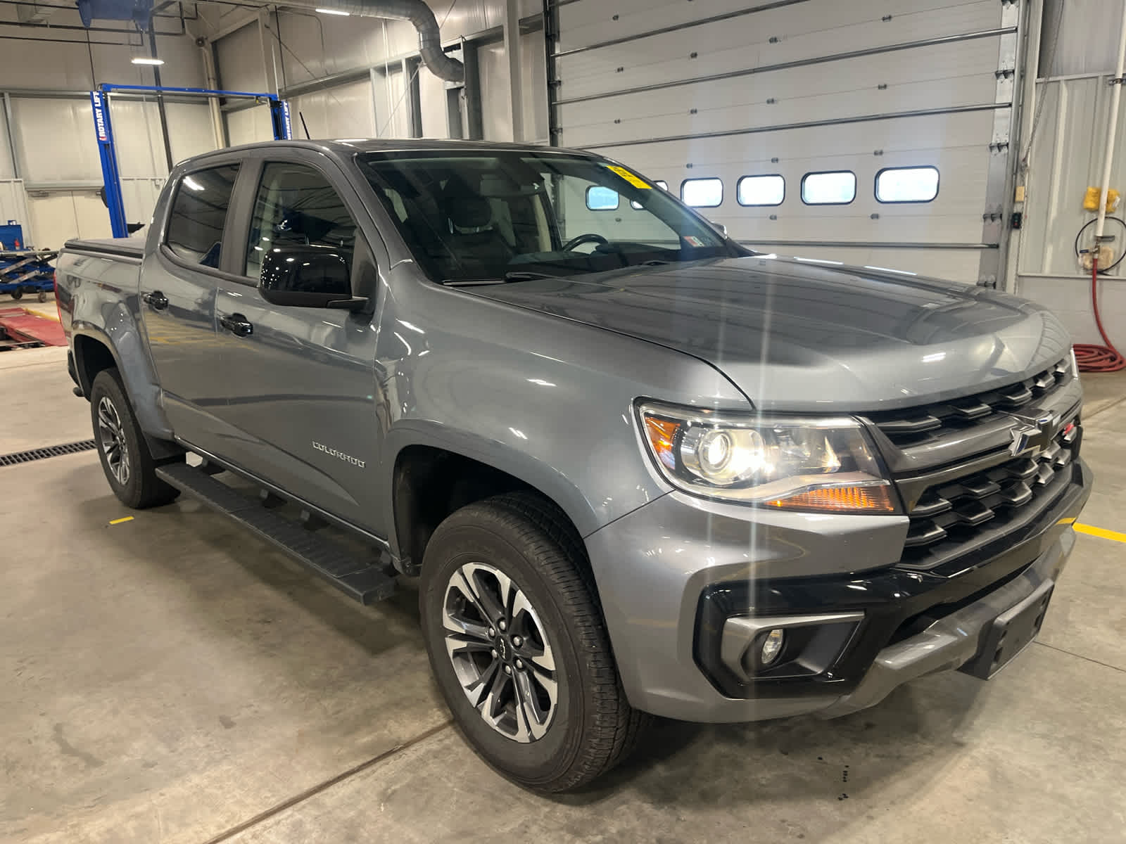 2021 Chevrolet Colorado Z71 photo 2